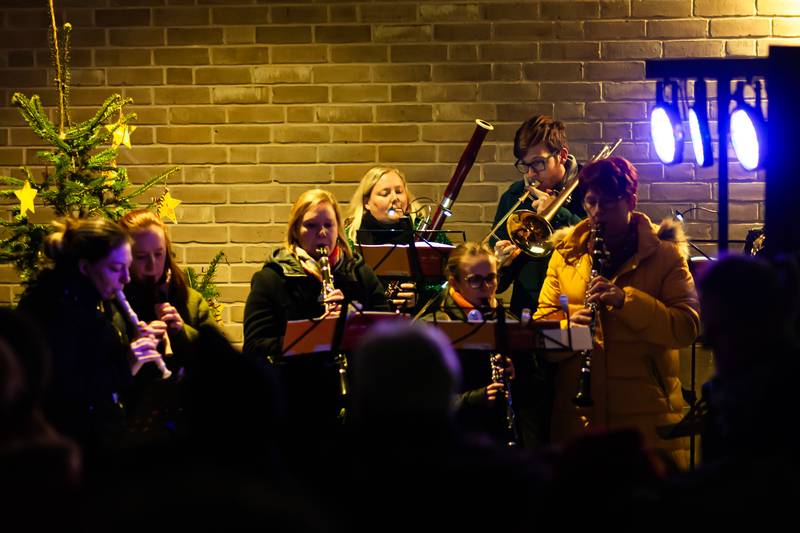 Gute Stimmung bei der Adventsfeier der Frida-Kahlo-Schule