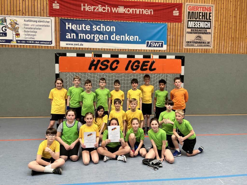 Beitragsbild zum Beitrag „Handballturnier in Igel: Ein spannender Ausflug für unsere Mannschaften“