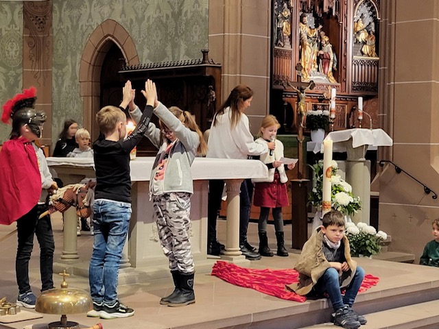 Beitragsbild zum Beitrag „Teilen wie St. Martin“