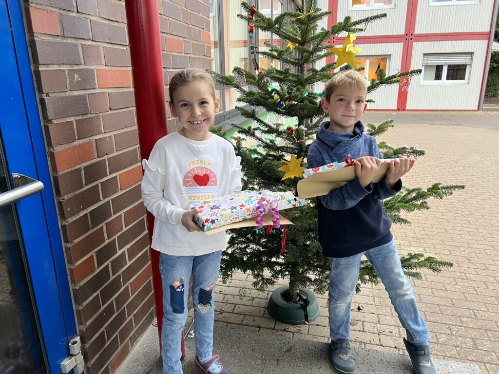 Beitragsbild zum Beitrag „Freude über den Weihnachtskartenwettbewerb“